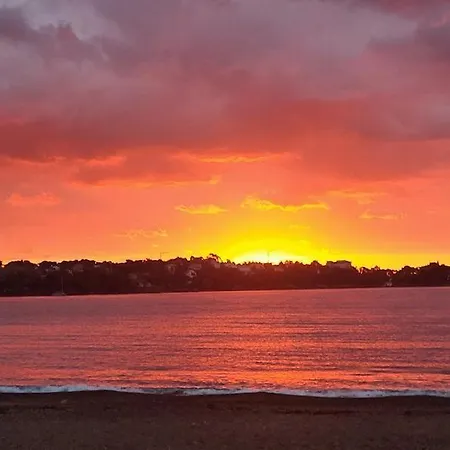 Au P'tit Bonheur A Agay Сasa de vacaciones
